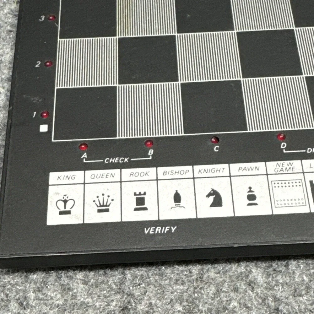 1986 SciSys MK 12 Trainer Kasparov Electronic‎ Chess Game Board Only